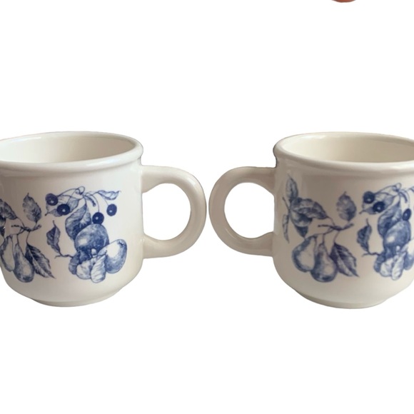 Quadrifoglio Italy 12 Oz Set of 2 Blue Fruit on White Mugs - Picture 2 of 9